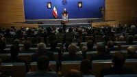 Ruhani: Milletin temsilcileri olarak halkın isteklerini uygulamamız gerekir