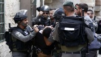 Siyonist israil askerleri, Filistinliler’e saldırdı
