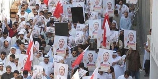 Bahreyn halkından Şeyh Selman’a destek gösterisi