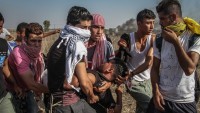 Siyonist askerler, Filistinlilere saldırdı