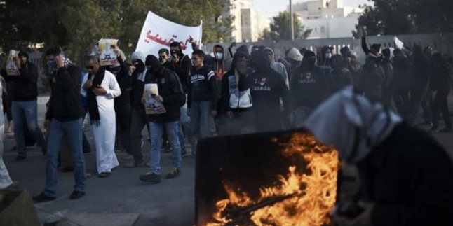 Bahreyn halkının dikta rejim karşıtı gösterileri sürüyor