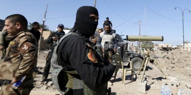 IŞİD teröristleri, yüzlerce Iraklı aileyi çembere aldı