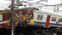 Belçika’da iki tren çarpıştı: En az 3 ölü, 40 yaralı
