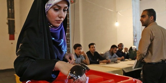 İran’da cumhurbaşkanlığı ve Belediye seçim tarihi belirlendi
