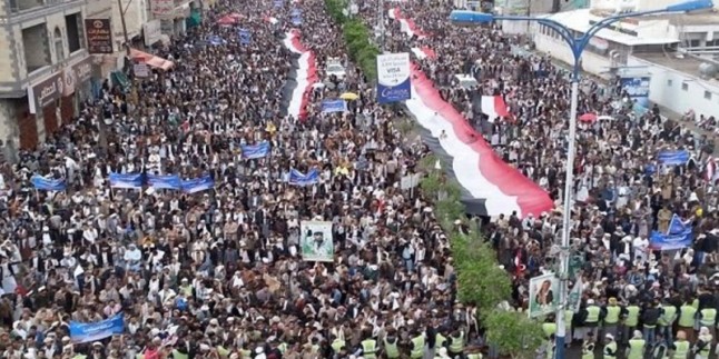 Yemen halkının Arabistan ve Amerikan terörizmine karşı San’ada gösteri düzenledi