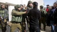 Siyonistlerin Mescid-i Aksaya yönelik saldırılarında 50 Filistinli yaralandı
