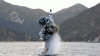 Kuzey Kore denizaltından balistik deneye hazırlanıyor