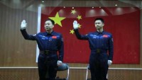 Çin uzaya astronot gönderdi