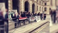 İngiltere dışişleri bakanlığı önünde Arabistan’a silah satışı protesto edildi