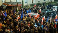 Polonya’da basın özgürlüğü protestosu devam ediyor