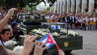 Küba Devrimi Lideri Törenle Uğurlandı