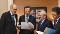 Kazakistan dışişleri bakanı Suriye ve muhalif gruplar temsilcileri ile görüştü