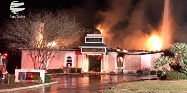 Amerika’da camilerin yakılması senaryosu devam ediyor