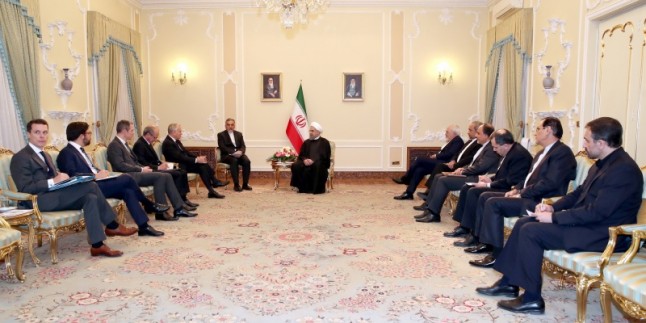Ruhani: Nükleer anlaşmanın zarar görmesi diplomasinin yenilgisi olur