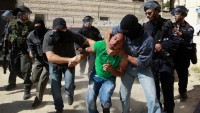 Siyonist Rejim Yıl başından şimdiye kadar 5 bin Filistinli tutukladı