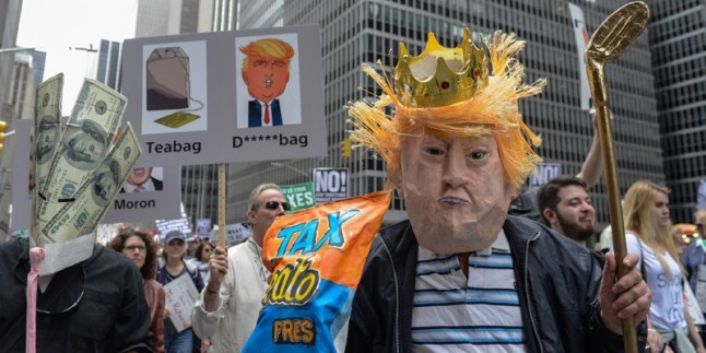 Trump New York’ta protesto edildi