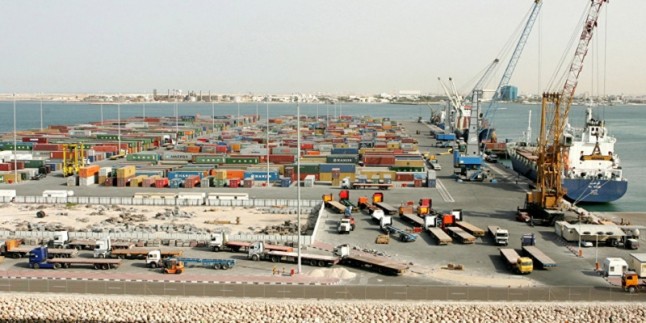 Katar, Umman’a gemilerini göndererek ablukayı kırdı