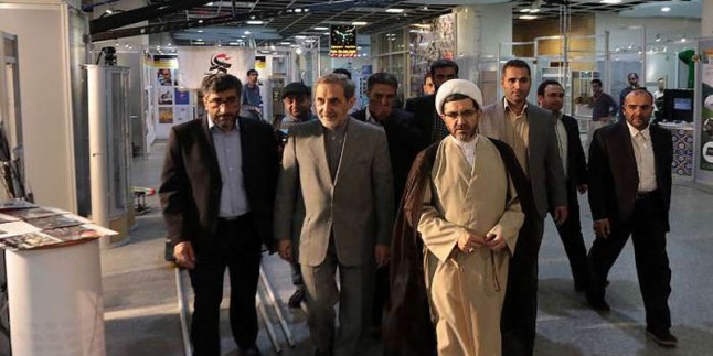 Velayeti: İran, İslam Ülkeleri İçerisinde Birlik Sancaktarıdır