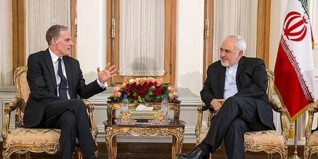 Zarif: İran-Fransa arasında ikili temasların artması ilişkiler önündeki engelleri kaldırır