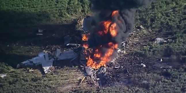 ABD’de askeri uçak düştü: 16 Ölü