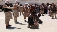 IŞİD terör örgütü 3 Suriyeli genci idam etti