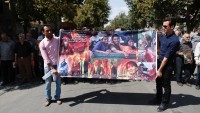 Tahran’da üniversiteli öğrenciler Myanmarlı müslümanların katliamını kınadılar