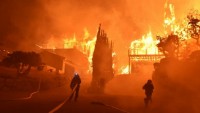 ABD’de yangın sebebiyle 200 bin kişi tahliye edildi