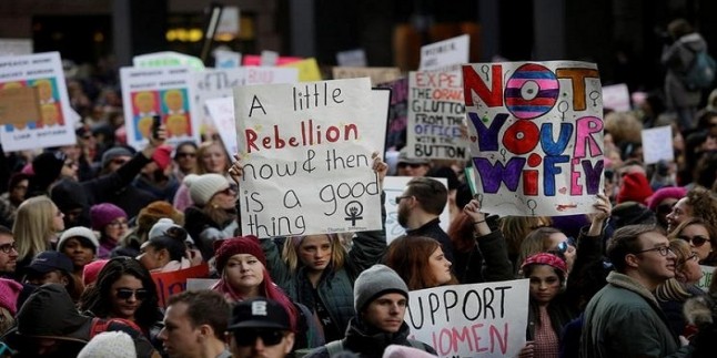 Yüz binlerce kadın ABD Başkanı Trump’ı protesto etti