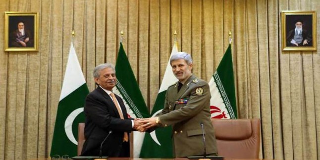 İran ve Pakistan Savunma Bakanları Arasında İşbirliği Anlaşması