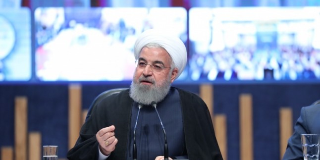 Ruhani: Düşmanların komploları, İran milletinin iradesini etkileyemez
