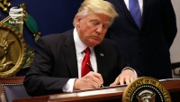 Trump Suriye kararını 1 yıl daha uzattı