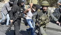 İşgal Güçleri 25 Filistinliyi Göz Altına Aldı