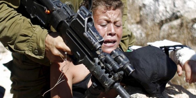Siyonist İsrail Güçleri Kudüs’te Filistinli 7 Çocuğu Gözaltına Aldı