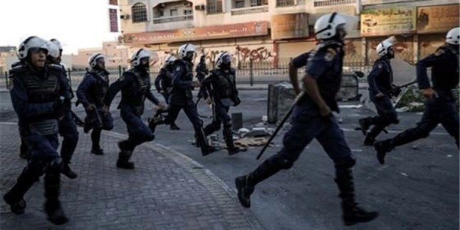 Bahreyn Rejimi Askerleri Mezarlığa Saldırdı