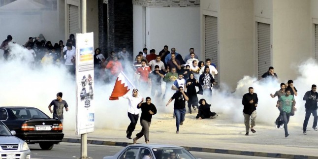 Bahreyn Yönetimi Muhaliflere Daha Fazla Saldırabilmek İçin Anayasayı Değiştiriyor