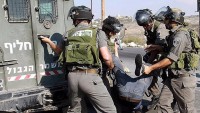 İsrail Batı Şeria’da 8 Filistinliyi gözaltına aldı