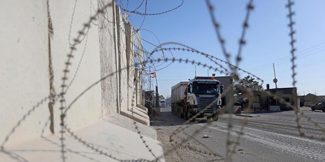 Haaretz’ten itiraf: Gazze şeridi dünyanın en büyük tek kişilik hücresi