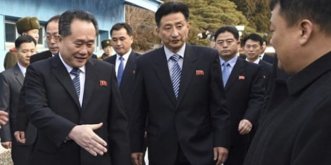 Güney Kore’den 10 kişilik bir ekip Kuzey Kore’yi ziyaret etti