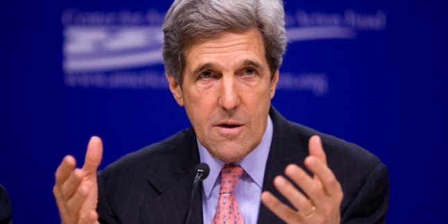 Eski ABD Dışişleri Bakanı Kerry: İsrail ve Mısır 2015’te Obama yönetimini ‘İran’ı bombalamaya zorladı