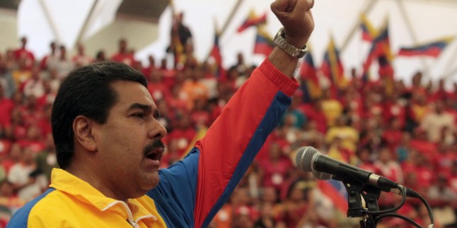 Maduro: Halkı, vatanı korumak için sokağa davet ediyorum