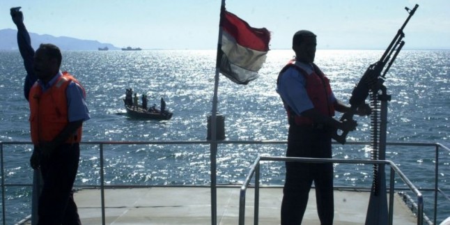 Yemen Hizbullahı Saldırganlara Ait Savaş Gemisini Ele Geçirdi