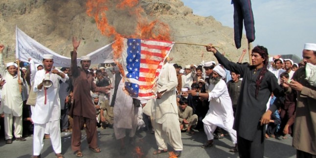 Afganistan’ın başkenti Kabil’de, ABD karşıtı gösteri düzenlendi