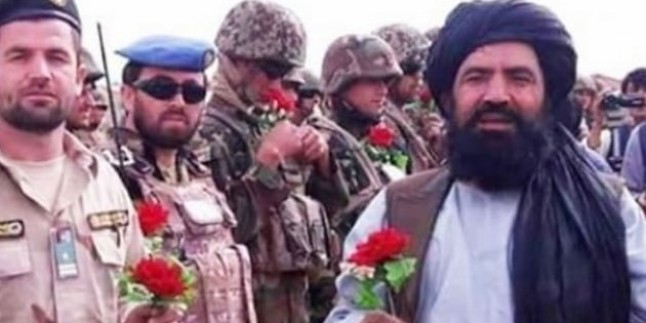 Taliban ile güvenlik güçlerinin bayramlaşması kana bulandı