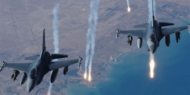 ABD Uçakları Yanlışlıkla YPG Teröristlerini Vurdu: 11 Ölü