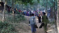 Myanmar’da Arakanlılara ait 1500 ev ordu tarafından yıkıldı