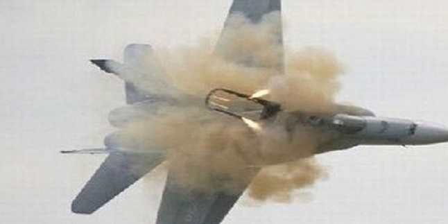 Arap Emirliklerine Ait Savaş Uçağı Yemen Semalarında Düştü