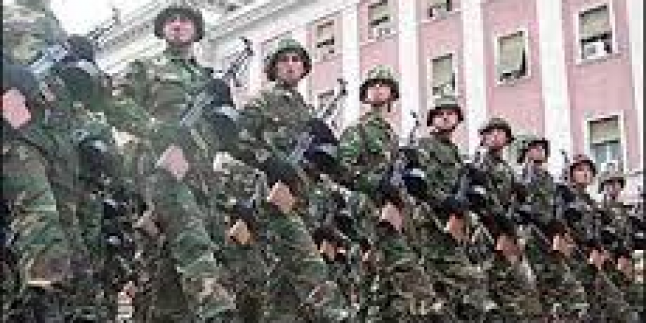 Arnavutluk Silahlı Kuvvetleri’ne mensup 30 asker, Afganistan’a gitti