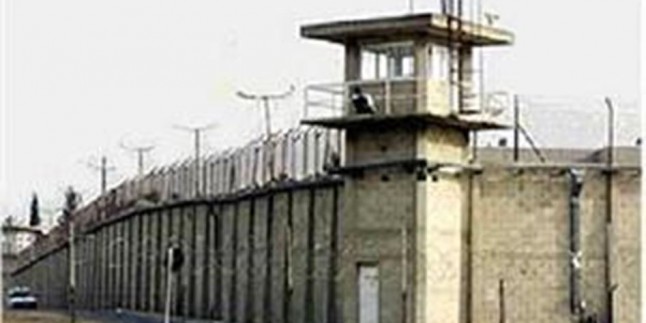 Siyonist İsrail Güçleri Askalan Cezaevi’nde Esirlerin Koğuşlarına Baskın Düzenledi