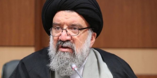 Ayetullah Seyyid Ahmet Hatemi: Amerika bir kez daha rezilliğini sergiledi