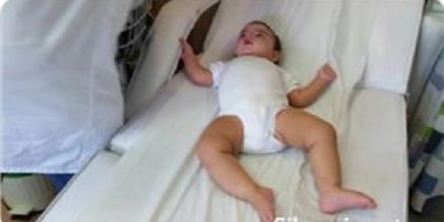 Siyonistler Kudüs’te Sekiz Aylık Bebeğe Biber Gazı Sıktı